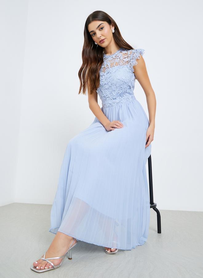 Styli Women Blue Lace Sleeveless Pleated Midi Dress - Image 5